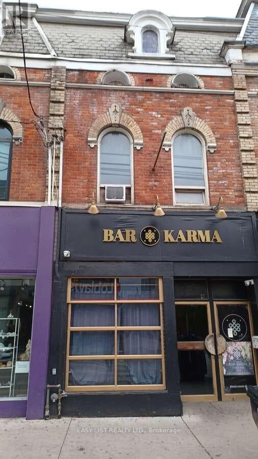 512 Queen Street