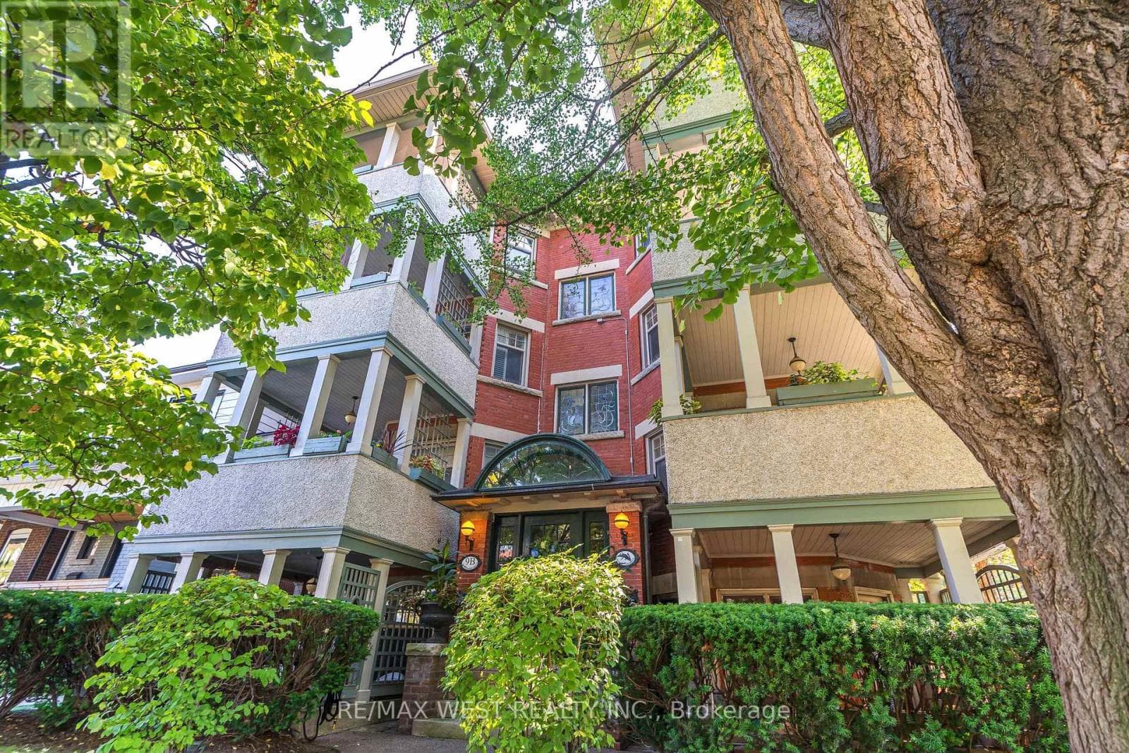 Single Family at 9B Humewood Drive, Toronto (Humewood-Cedarvale), Ontario - Photo 4 - RE/MAX Garden City Realty