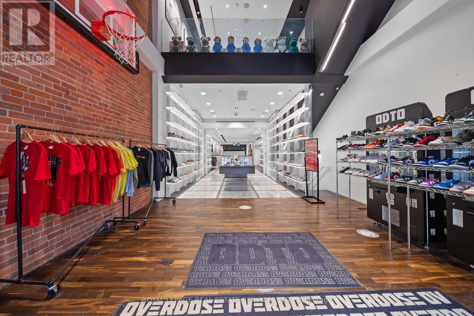 Retail at 273 Queen Street, Toronto (Waterfront Communities), Ontario - Photo 3 - RE/MAX Garden City Realty
