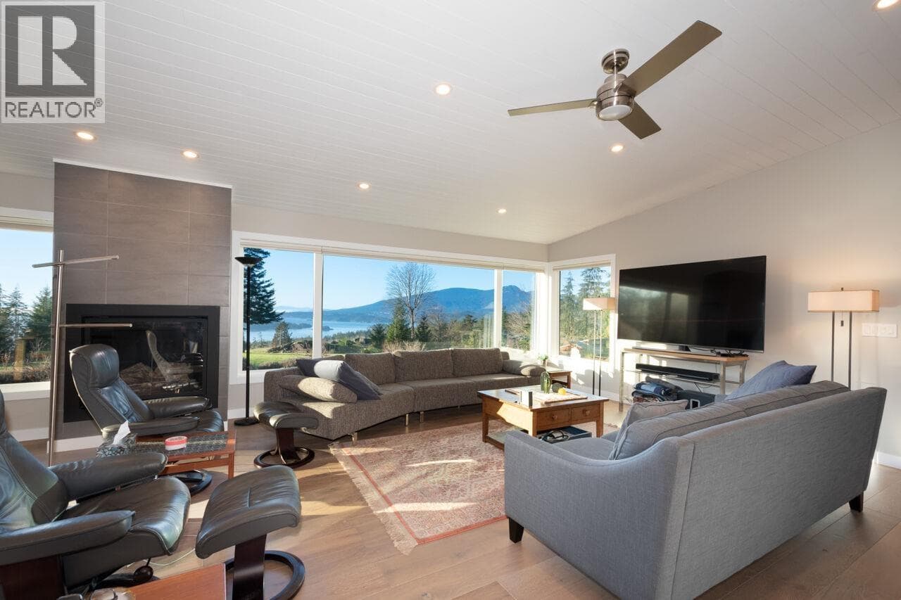 Single Family at 465 SUNSET Road, Bowen Island, British Columbia - Photo 7 - RE/MAX Garden City Realty