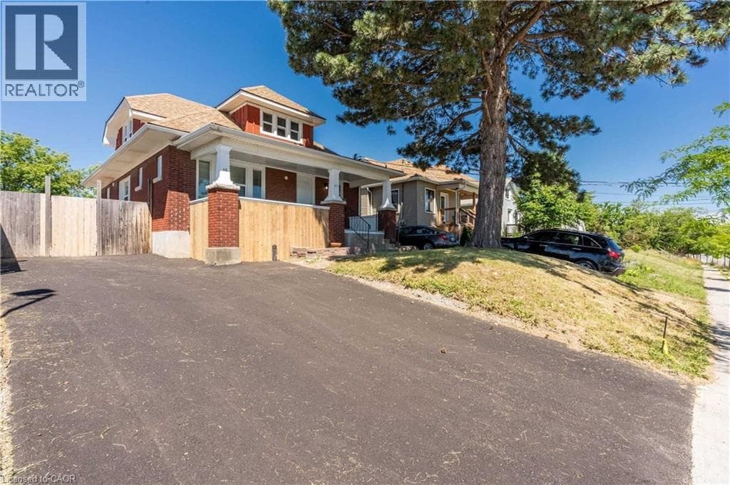 Single Family at 35 HARTZEL Road, St. Catharines, Ontario - Photo 2 - RE/MAX Garden City Realty