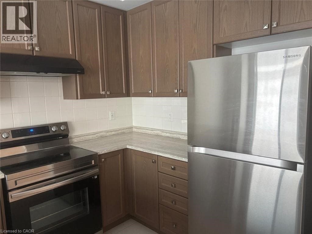 Single Family at 106 SELECTION Heights, Thorold, Ontario - Photo 4 - RE/MAX Garden City Realty