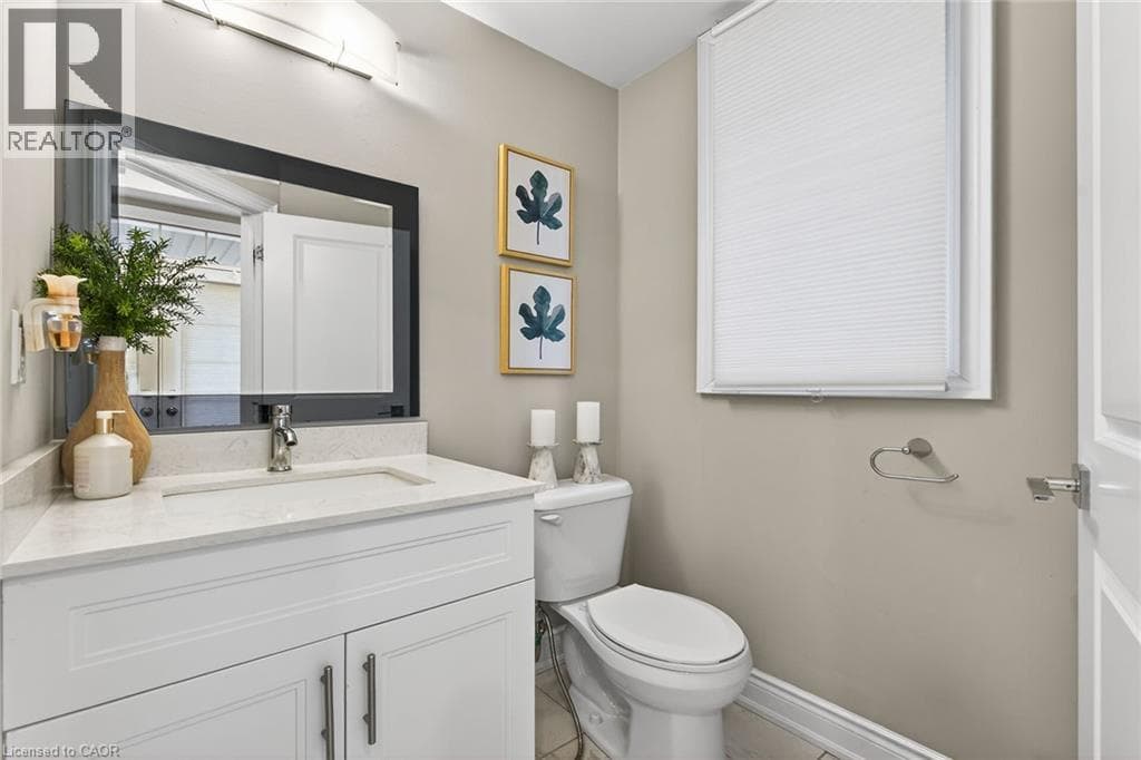 Single Family at 7809 HACKBERRY Trail, Niagara Falls, Ontario - Photo 5 - RE/MAX Garden City Realty
