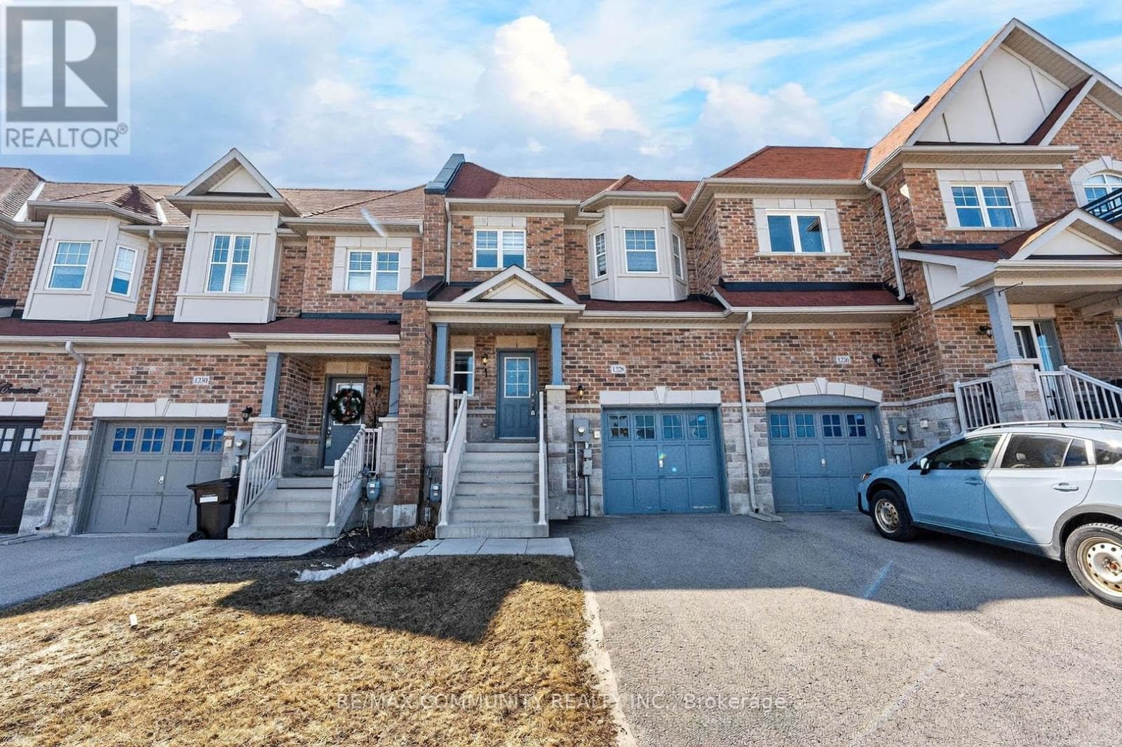 1228 Peelar Crescent