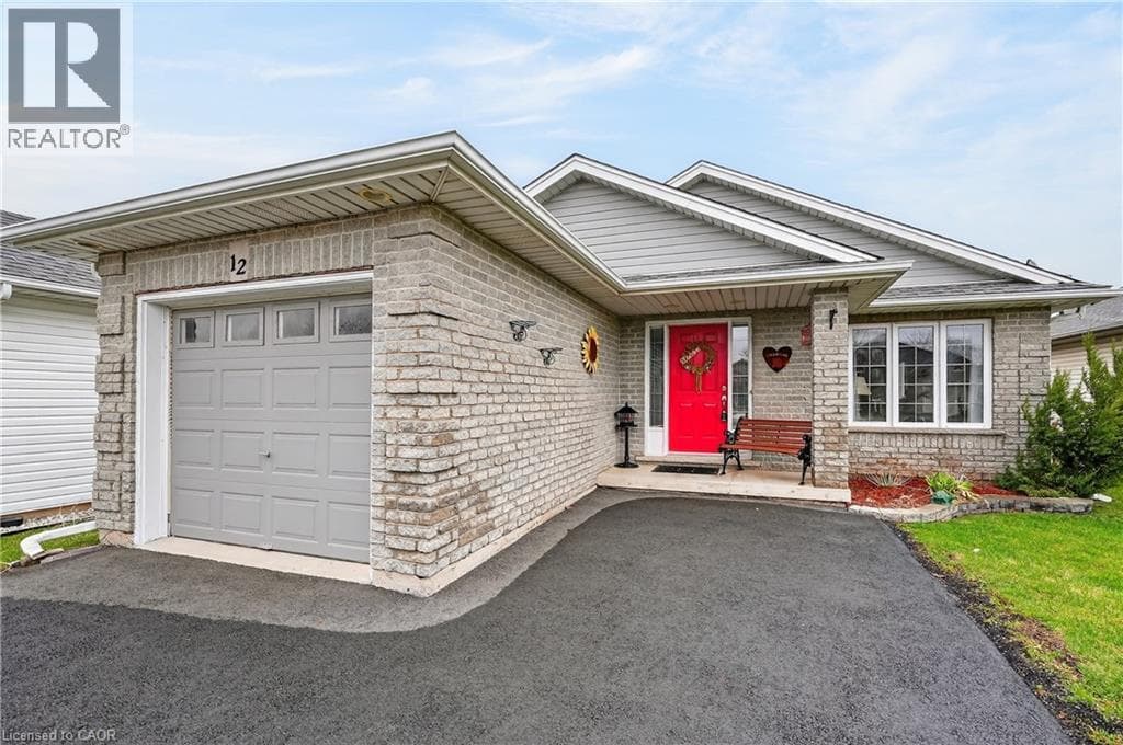 Single Family at 12 COURTNEY Crescent, Welland, Ontario - Photo 2 - RE/MAX Garden City Realty