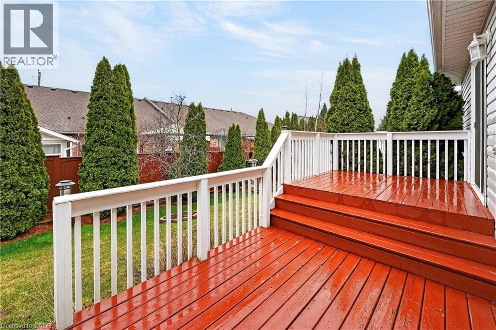Single Family at 12 COURTNEY Crescent, Welland, Ontario - Photo 8 - RE/MAX Garden City Realty