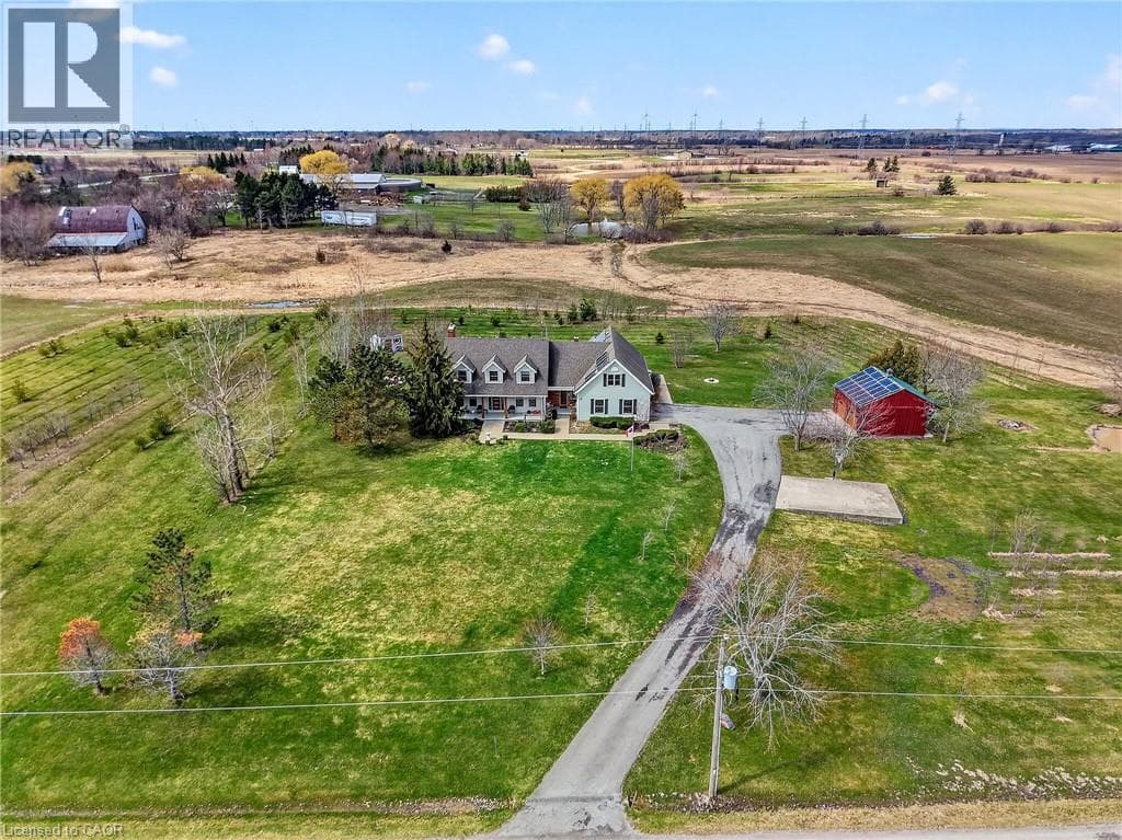 Single Family at 2330 CENTRE Street, Pelham, Ontario - Photo 6 - RE/MAX Garden City Realty