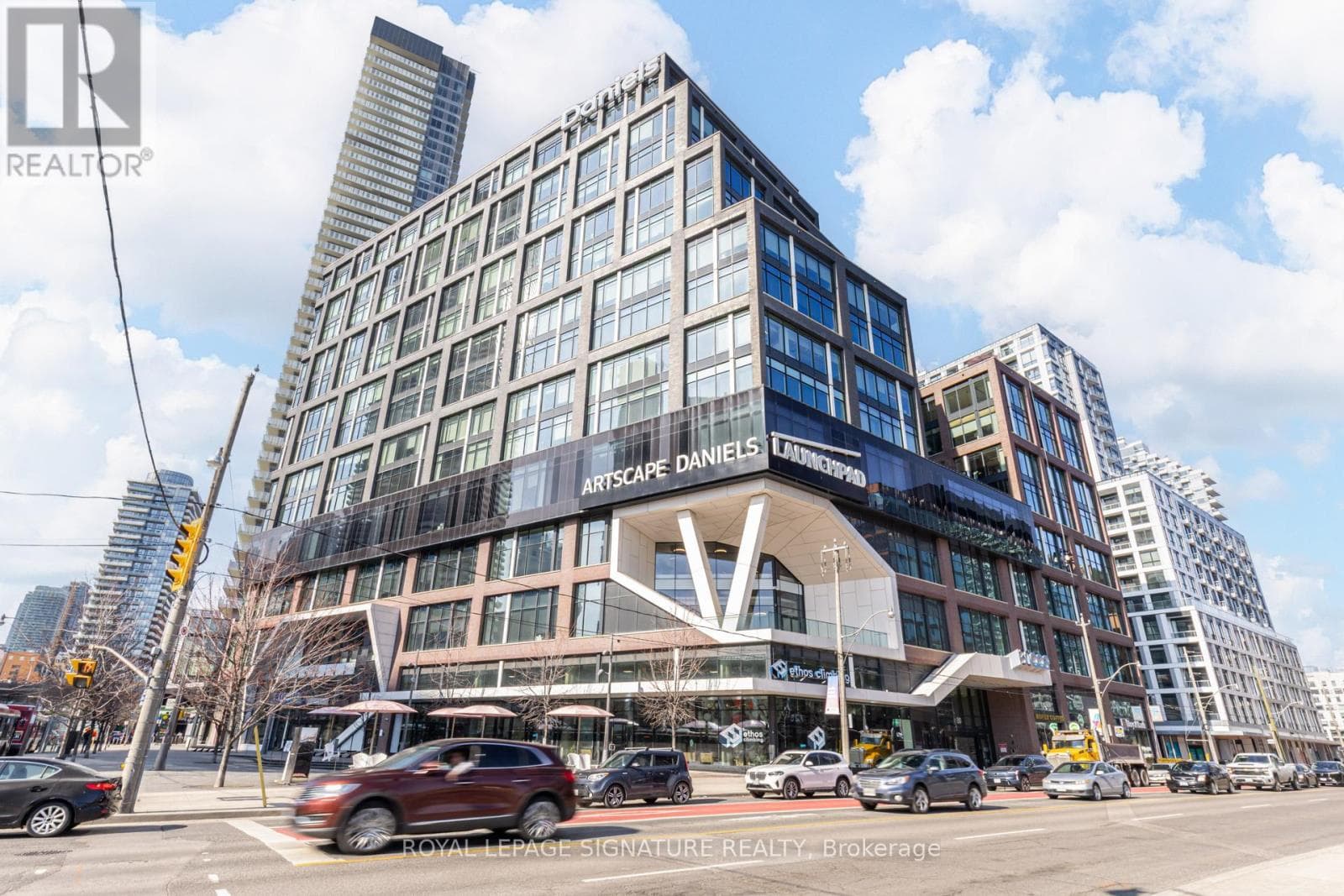 1300- 130 Queens Quay