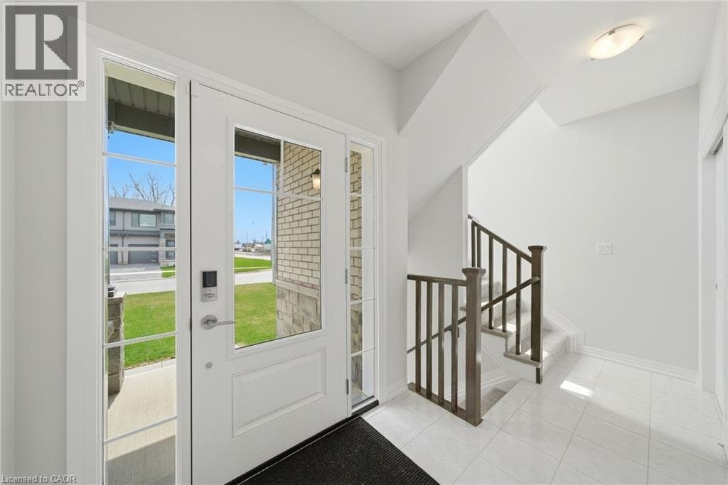 Single Family at 778 BRADFORD Avenue, Fort Erie, Ontario - Photo 5 - RE/MAX Garden City Realty