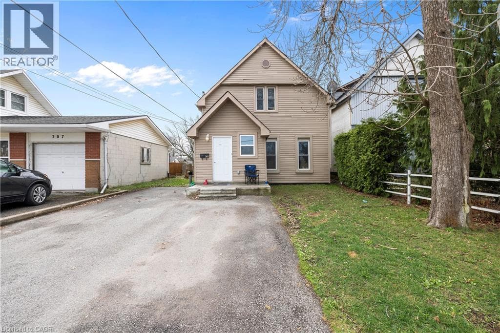 Single Family at 313 GILMORE Road, Fort Erie, Ontario - Photo 2 - RE/MAX Garden City Realty