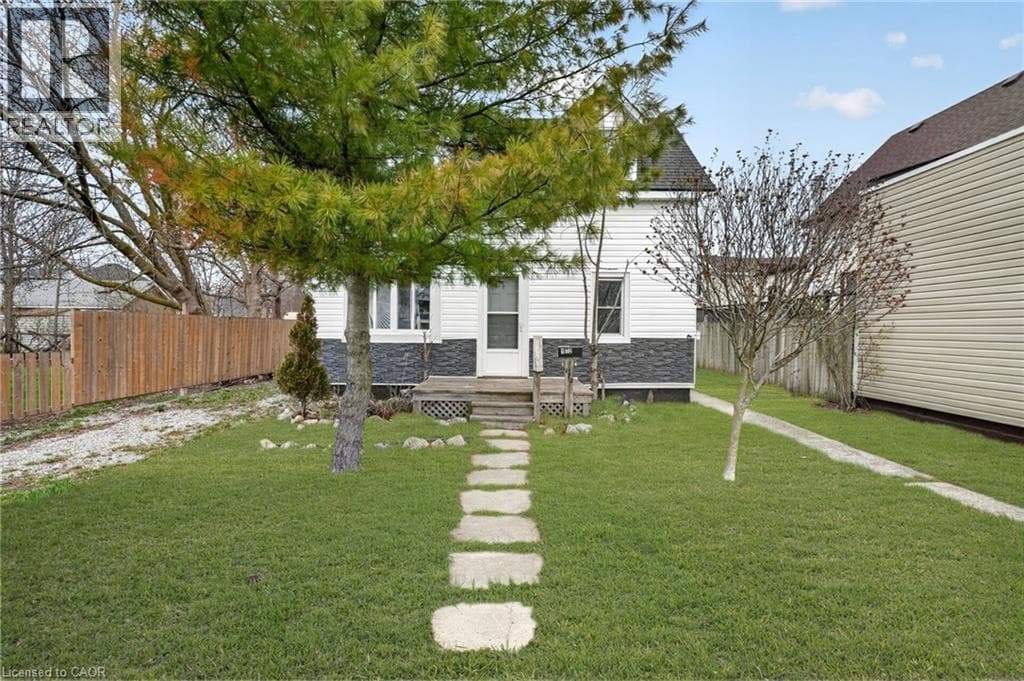 Single Family at 172 FRASER Street, Port Colborne, Ontario - Photo 4 - RE/MAX Garden City Realty