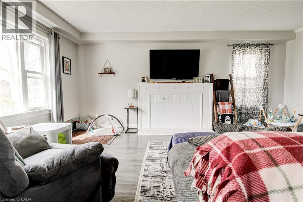 Multi-family at 78 PRICE Avenue, Welland, Ontario - Photo 5 - RE/MAX Garden City Realty