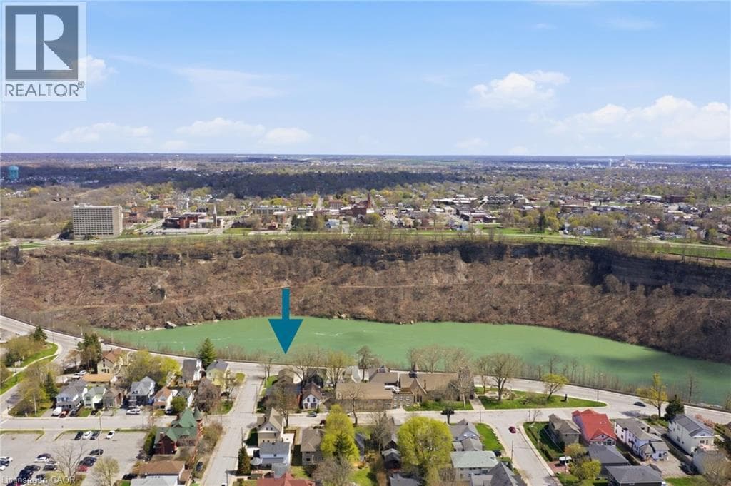 Multi-family at 4733 RIVER Road, Niagara Falls, Ontario - Photo 3 - RE/MAX Garden City Realty