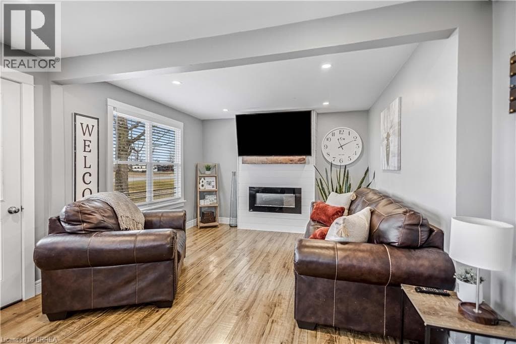 Single Family at 42770 3 Highway, Wainfleet, Ontario - Photo 4 - RE/MAX Garden City Realty