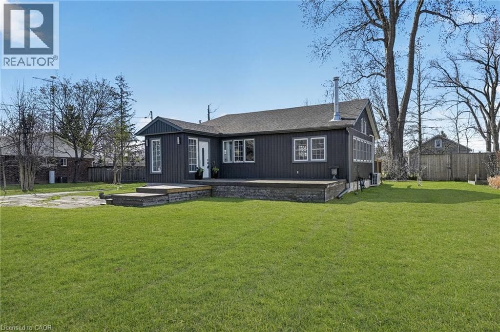 Single Family at 3149 JEWELL Avenue, Fort Erie, Ontario - Photo 2 - RE/MAX Garden City Realty