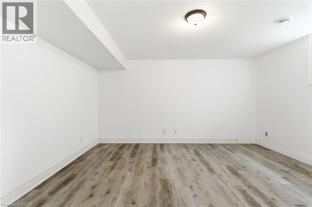 Single Family at Lower- 1049 KETTLE Court, Fort Erie, Ontario - Photo 6 - RE/MAX Garden City Realty