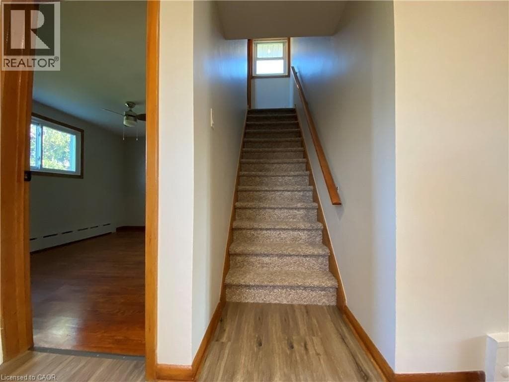 Single Family at Lower- 300 KNOLL Street, Port Colborne, Ontario - Photo 9 - RE/MAX Garden City Realty