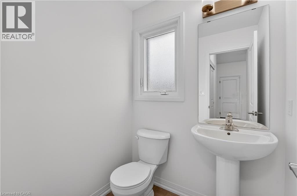 Single Family at 1034 KRAFT Road, Fort Erie, Ontario - Photo 7 - RE/MAX Garden City Realty