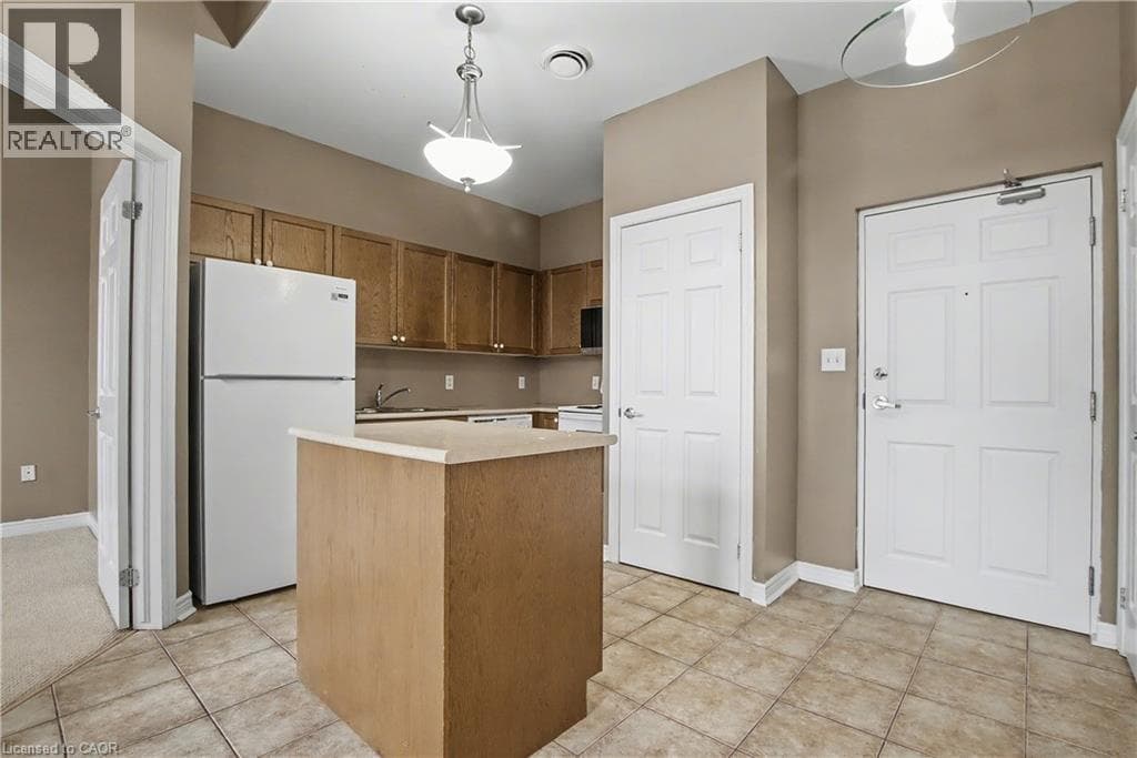 Single Family at 207- 6365 DRUMMOND Road, Niagara Falls, Ontario - Photo 8 - RE/MAX Garden City Realty