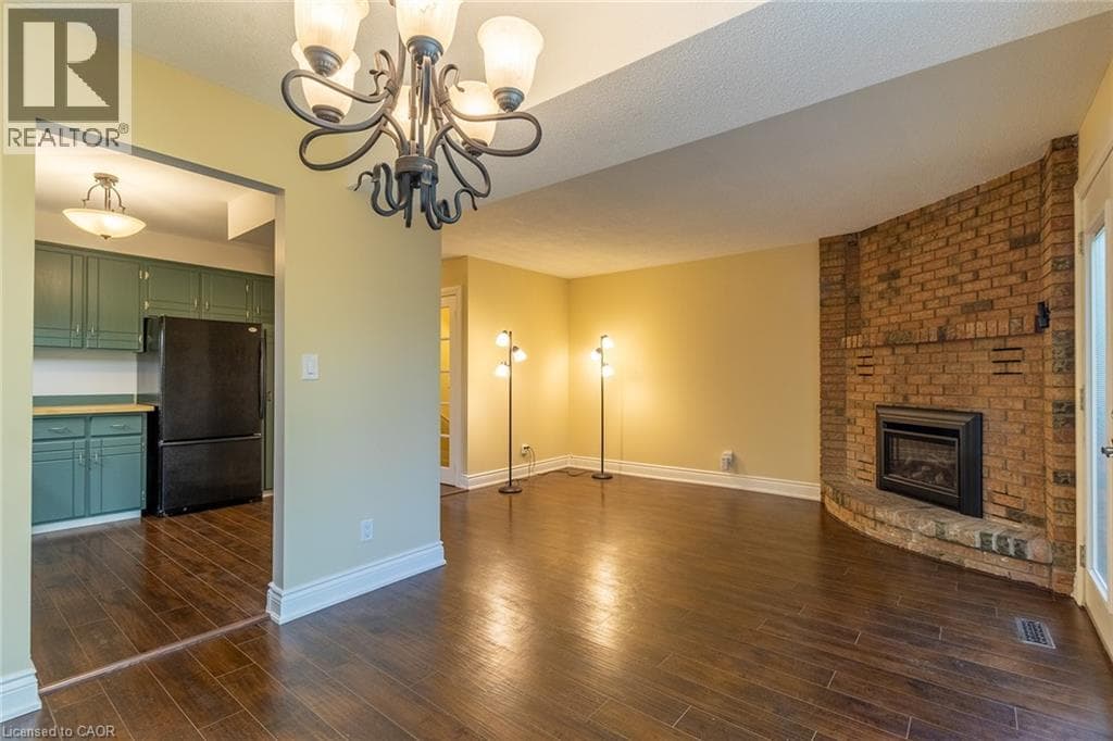 Single Family at 58 ROMY Crescent, Thorold, Ontario - Photo 6 - RE/MAX Garden City Realty