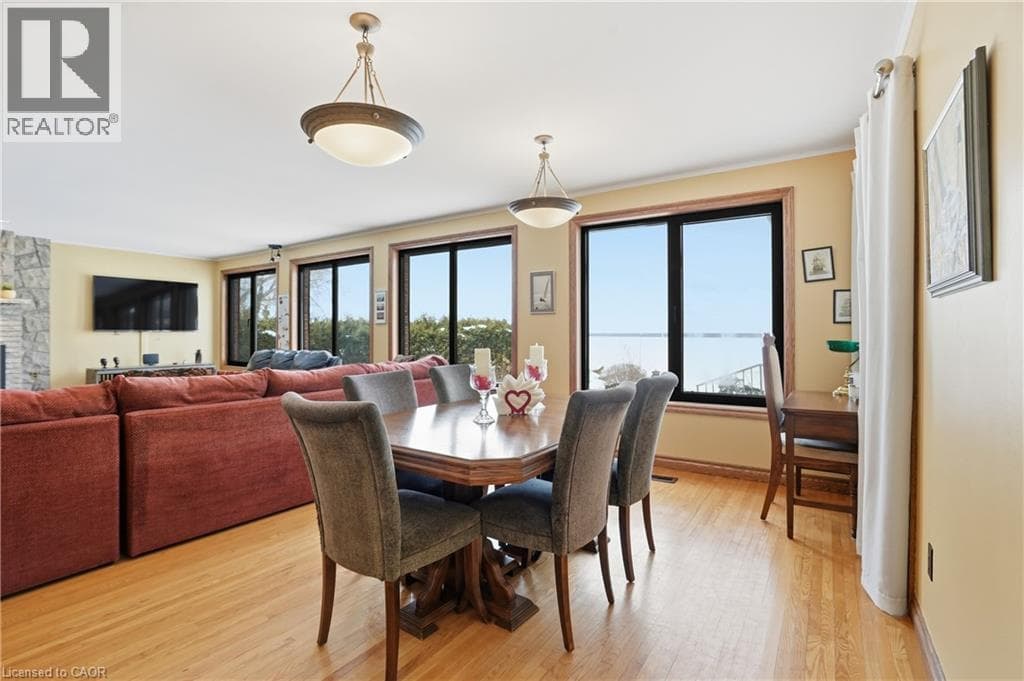 Single Family at 8 FIRELANE 14D Road, Niagara-on-the-Lake, Ontario - Photo 6 - RE/MAX Garden City Realty