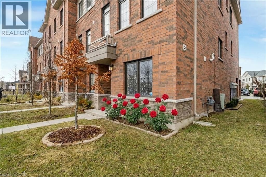 Single Family at 35- 8317 MULBERRY Drive, Niagara Falls, Ontario - Photo 2 - RE/MAX Garden City Realty