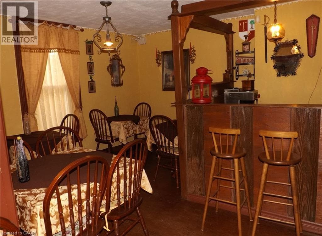 Other at 5815 MAIN Street, Niagara Falls, Ontario - Photo 9 - RE/MAX Garden City Realty