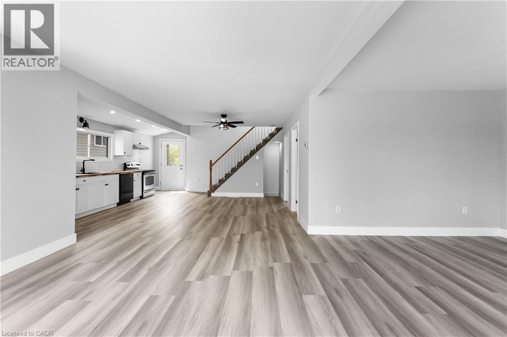 Single Family at 20 LLOYD Street, St. Catharines, Ontario - Photo 8 - RE/MAX Garden City Realty