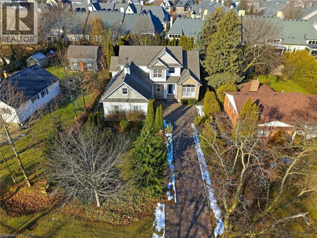 Single Family at 643 KING Street, Niagara-on-the-Lake, Ontario - Photo 3 - RE/MAX Garden City Realty