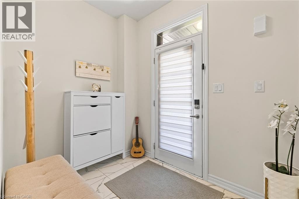 Single Family at 42 CONCORD Drive, Thorold, Ontario - Photo 5 - RE/MAX Garden City Realty