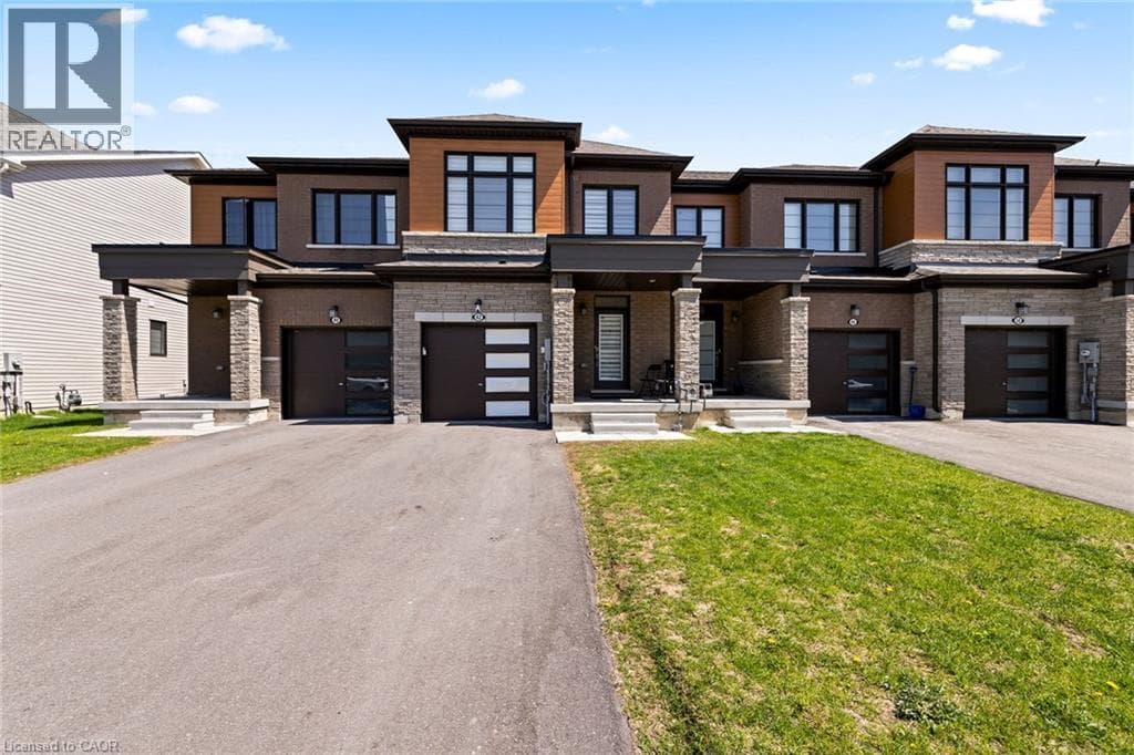 Single Family at 42 CONCORD Drive, Thorold, Ontario - Photo 2 - RE/MAX Garden City Realty