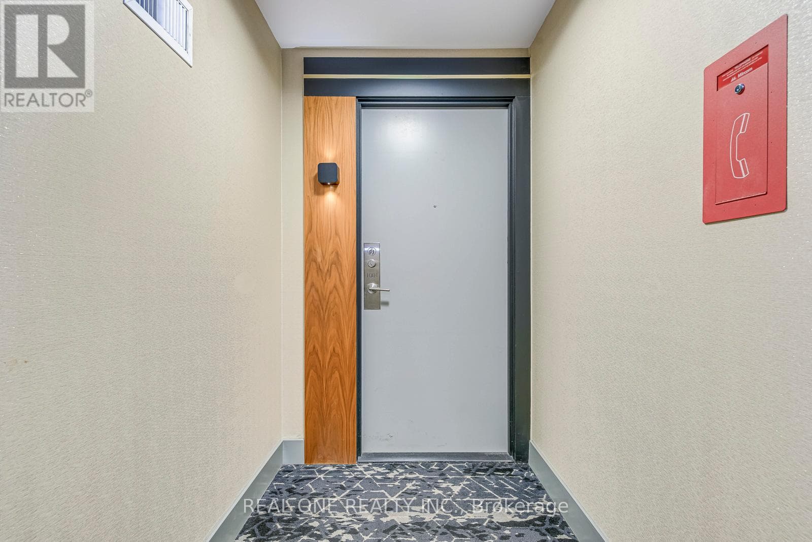 Single Family at 1001- 99 JOHN Street, Toronto (Waterfront Communities), Ontario - Photo 5 - RE/MAX Garden City Realty