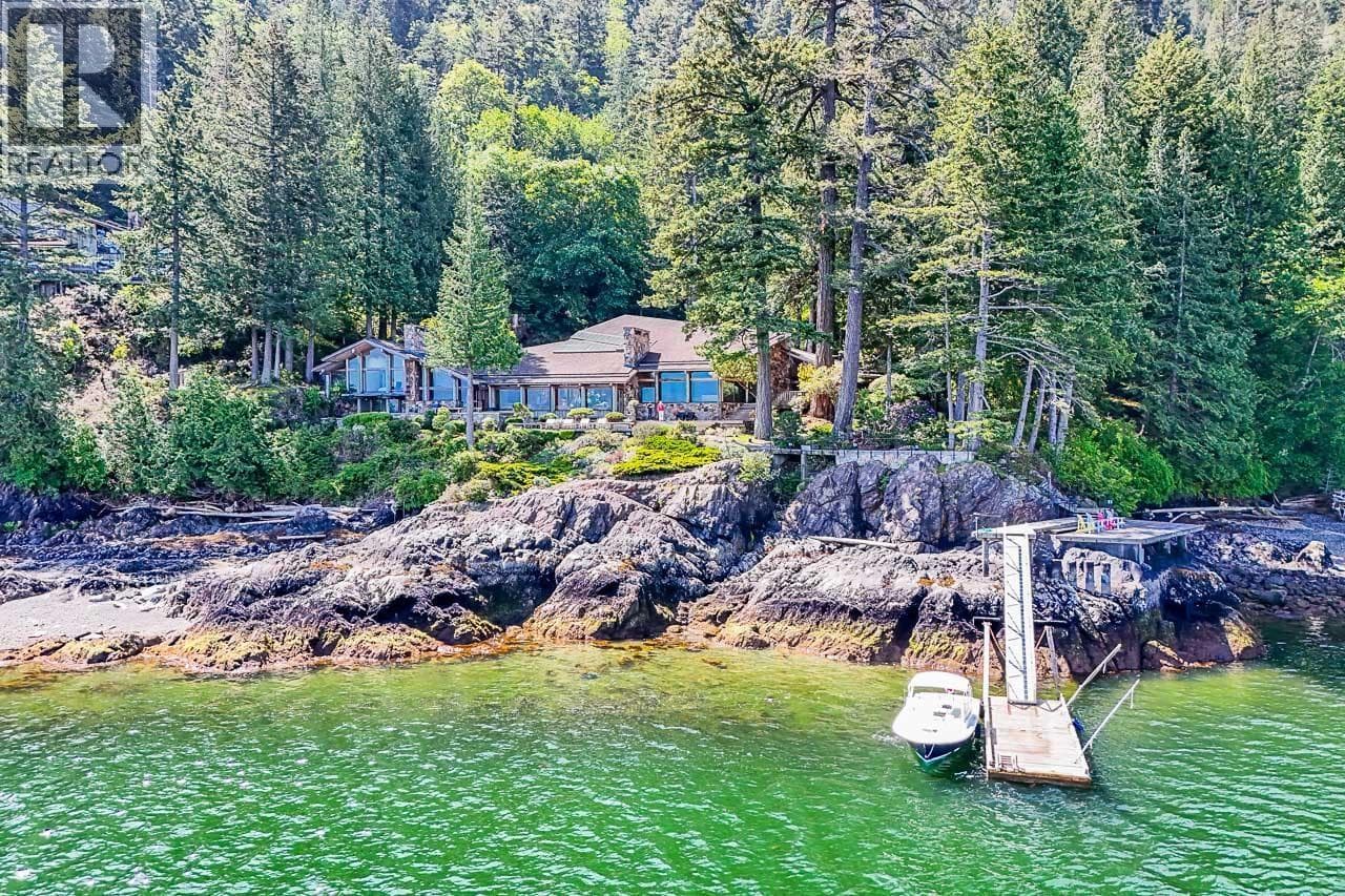 Single Family at 370-374 SMUGGLERS COVE Road, Bowen Island, British Columbia - Photo 3 - RE/MAX Garden City Realty