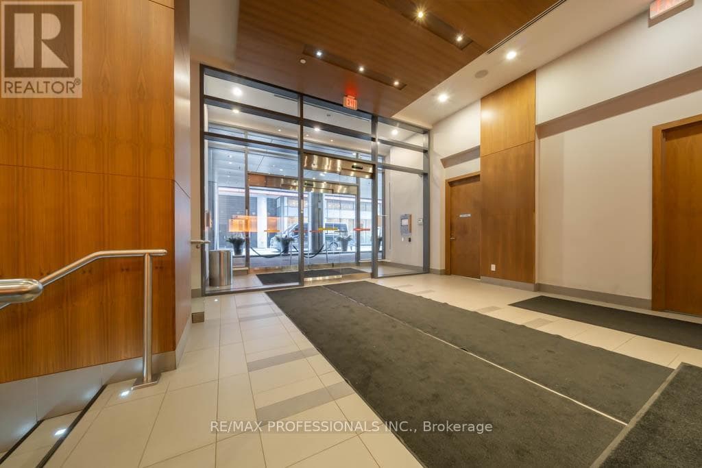 Single Family at 415- 295 Adelaide Street, Toronto (Waterfront Communities), Ontario - Photo 4 - RE/MAX Garden City Realty