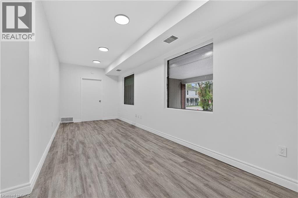 Office at 1- 14 ONTARIO Street, Grimsby, Ontario - Photo 4 - RE/MAX Garden City Realty