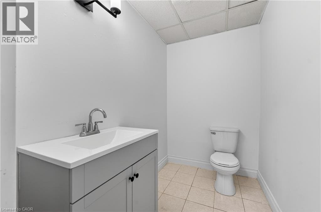 Office at 1- 14 ONTARIO Street, Grimsby, Ontario - Photo 9 - RE/MAX Garden City Realty