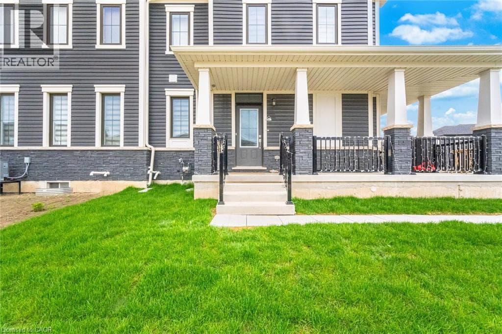Single Family at 240 VELVET Way, Niagara Falls, Ontario - Photo 7 - RE/MAX Garden City Realty
