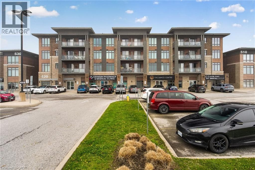 Single Family at 308- 520 NORTH SERVICE Road, Grimsby, Ontario - Photo 2 - RE/MAX Garden City Realty
