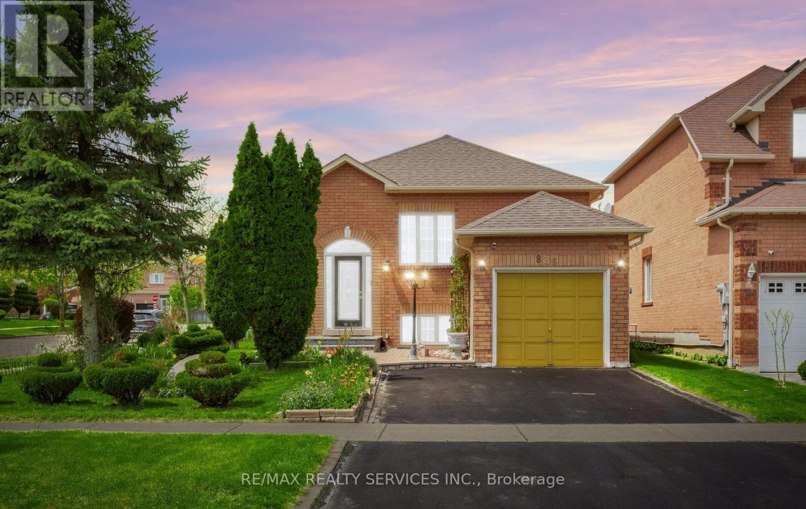 836 Avocado Crescent