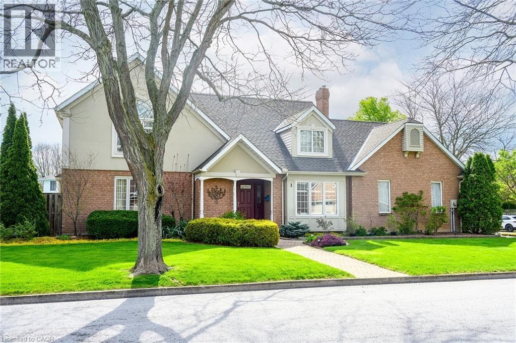 Single Family at 1 CAPTAIN TENBROCK Terrace, St. Catharines, Ontario - Photo 3 - RE/MAX Garden City Realty