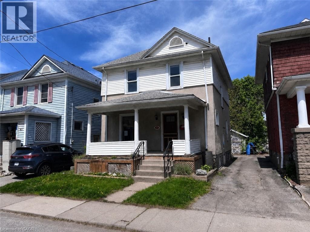 Single Family at 45 CHAPLIN Avenue, St. Catharines, Ontario - Photo 3 - RE/MAX Garden City Realty