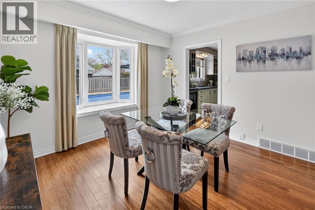 Single Family at 3 FAIRINGTON Crescent, St. Catharines, Ontario - Photo 9 - RE/MAX Garden City Realty