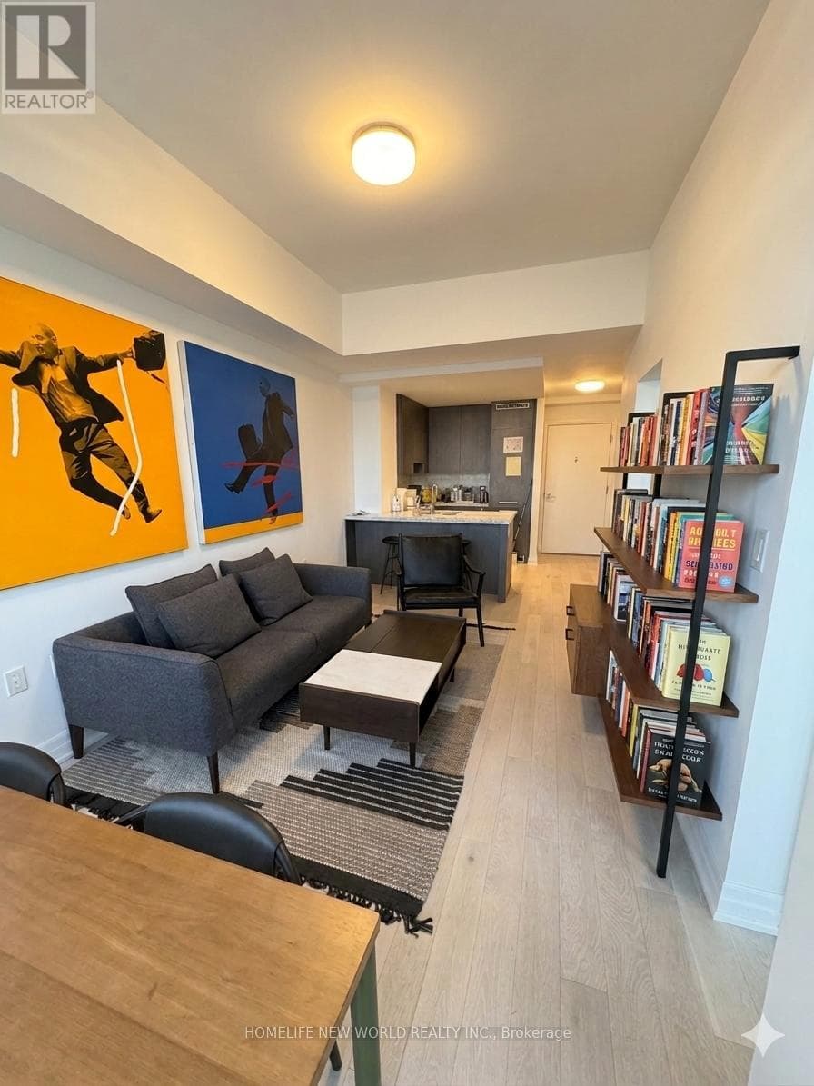 Single Family at 5606- 8 The Esplanade Avenue, Toronto (Waterfront Communities), Ontario - Photo 4 - RE/MAX Garden City Realty