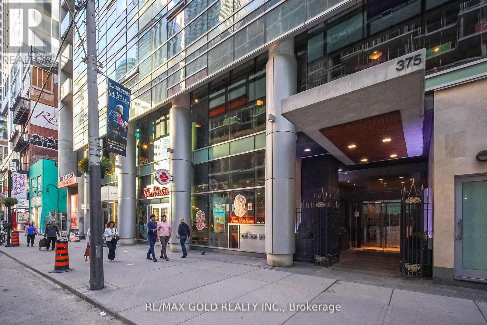 Single Family at 508- 375 King Street, Toronto (Waterfront Communities), Ontario - Photo 2 - RE/MAX Garden City Realty