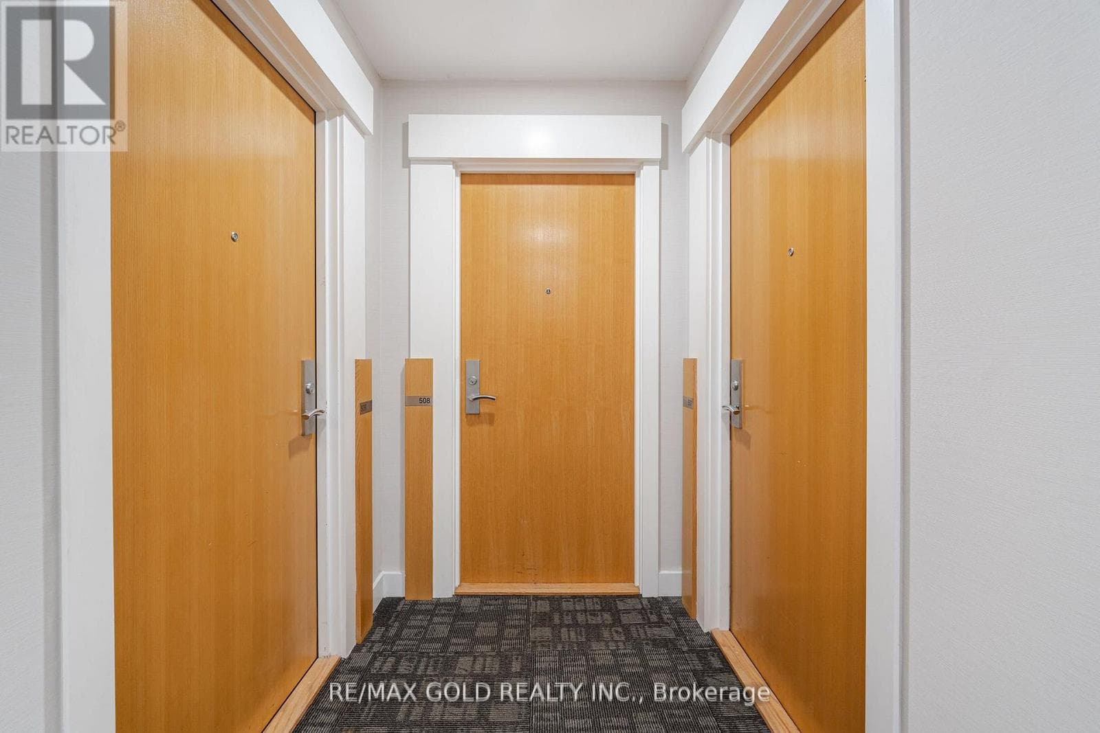 Single Family at 508- 375 King Street, Toronto (Waterfront Communities), Ontario - Photo 4 - RE/MAX Garden City Realty