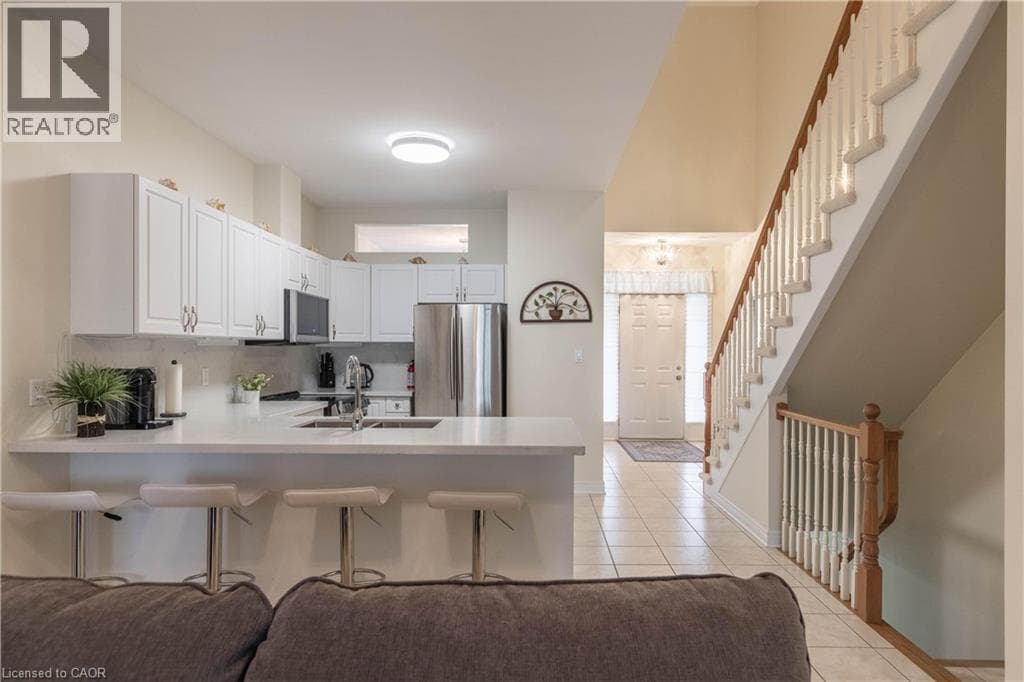 Single Family at 13- 8142 COSTABILE Drive, Niagara Falls, Ontario - Photo 6 - RE/MAX Garden City Realty