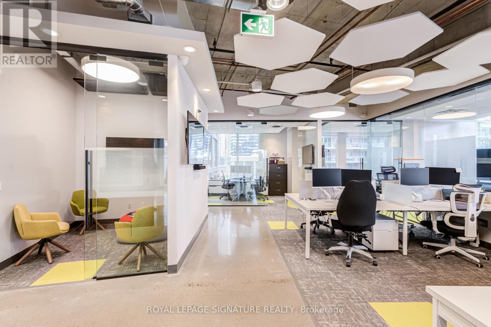 Office at 701-703- 130 Queens Quay, Toronto (Waterfront Communities), Ontario - Photo 4 - RE/MAX Garden City Realty