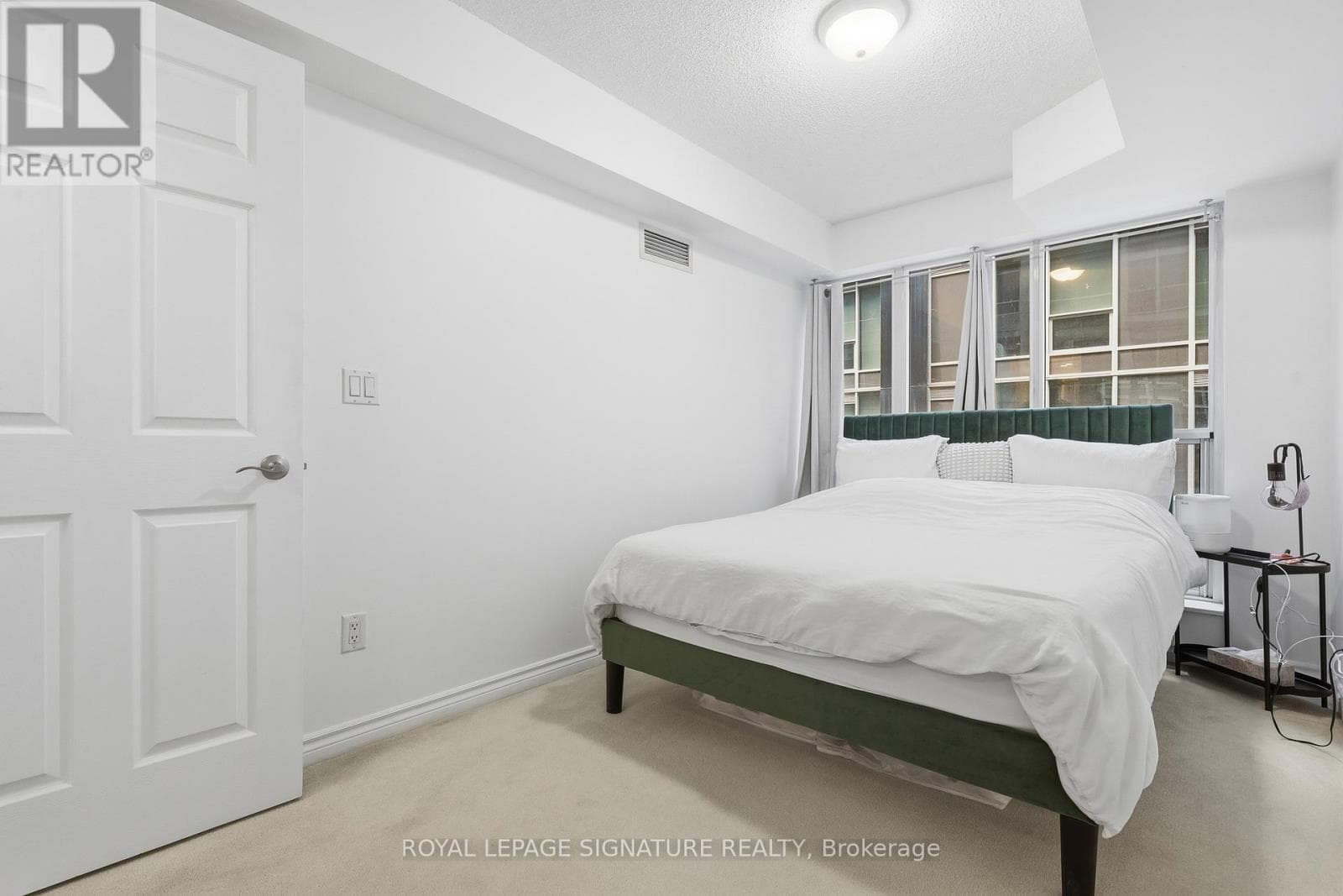 Single Family at 1027- 250 Wellington Street, Toronto (Waterfront Communities), Ontario - Photo 10 - RE/MAX Garden City Realty
