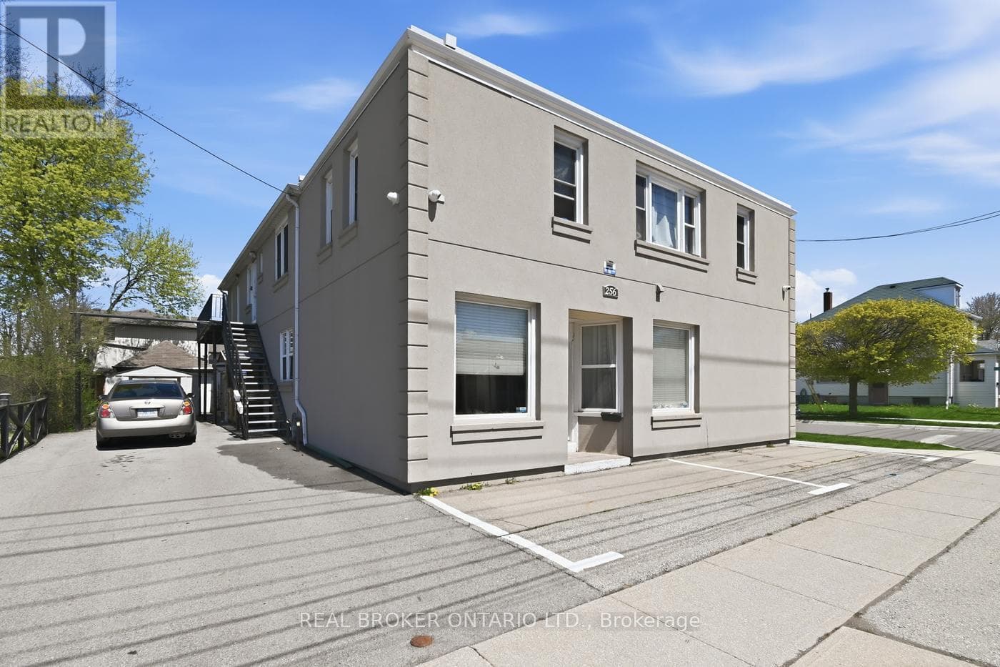 256 Lincoln Street