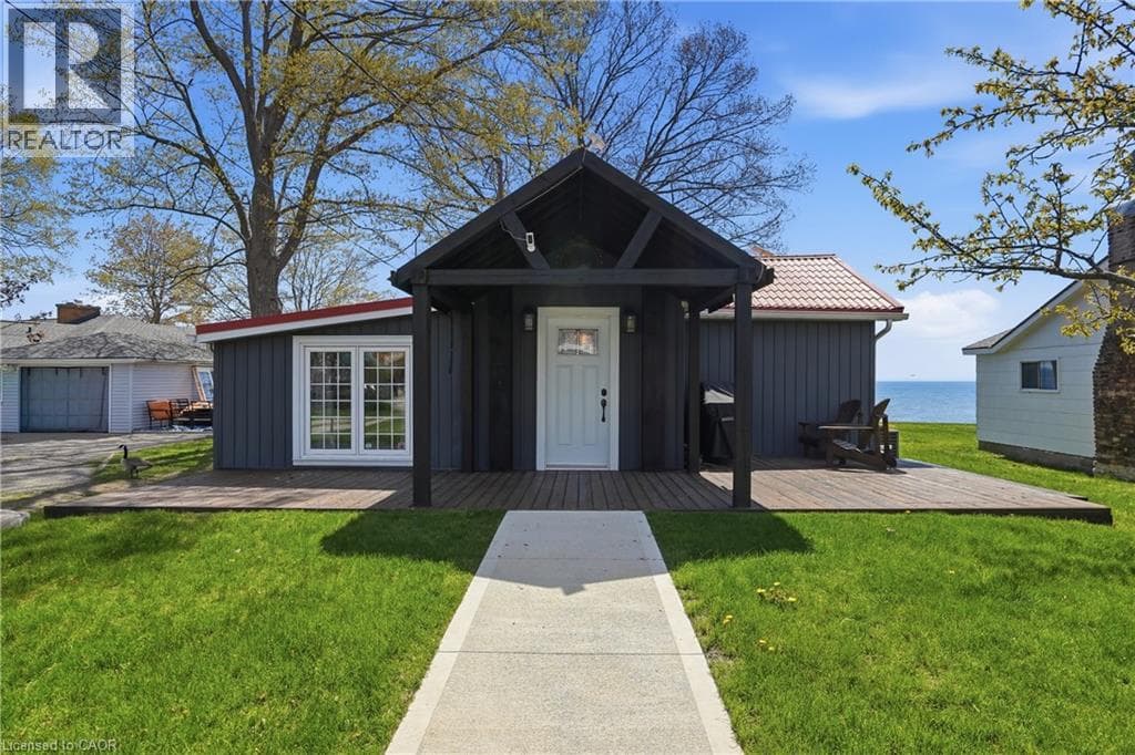 Single Family at 11349 NEFF Street, Port Colborne, Ontario - Photo 4 - RE/MAX Garden City Realty